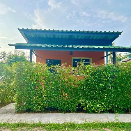 Pim Bungalow Mae Haad Exterior photo